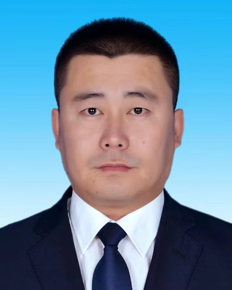 薛峰