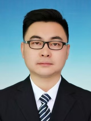 颜旭东